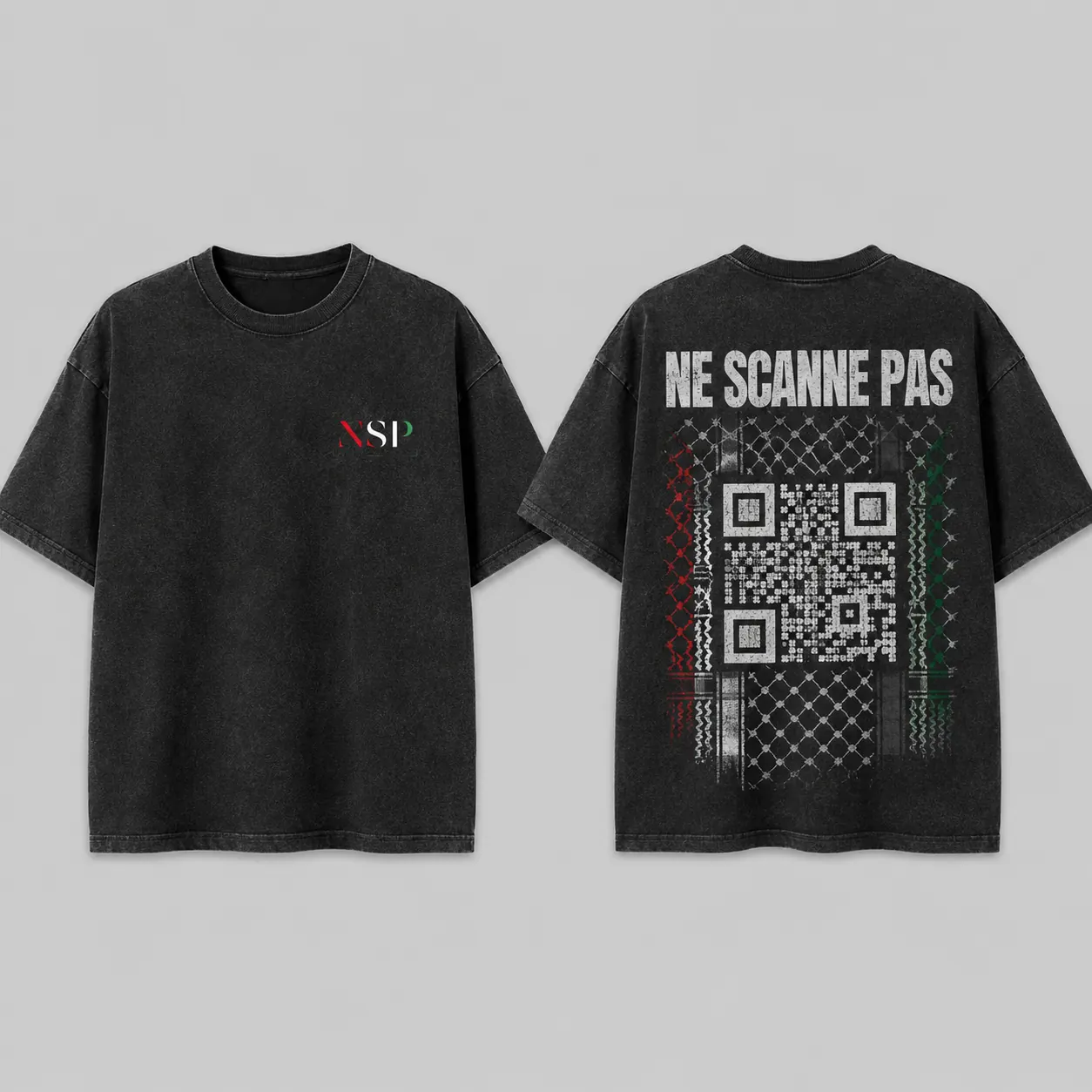T-shirt NSP noir effet délavé avec face avant et dos QR code.